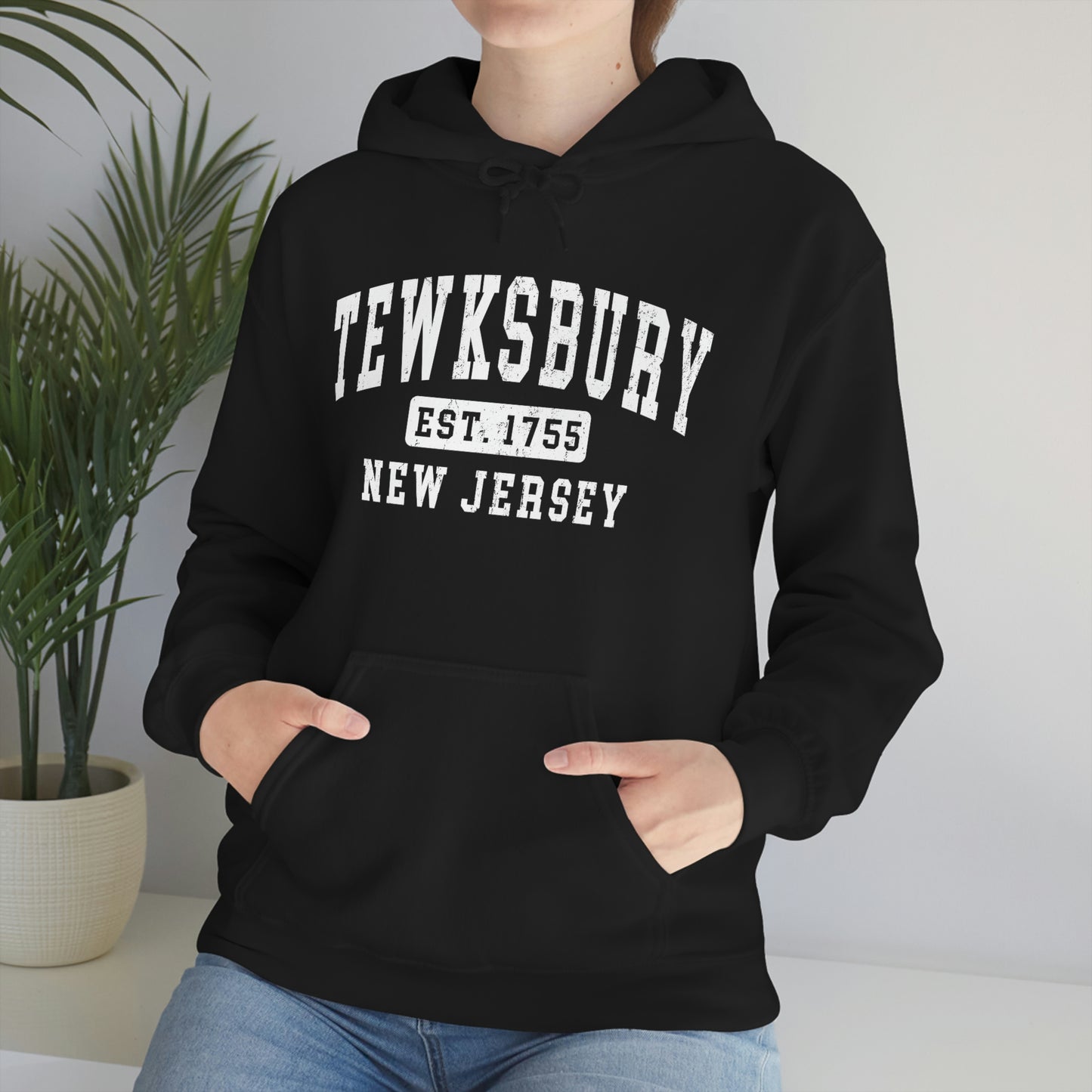 Unisex Heavy Blend™ Hooded Sweatshirt - Tewksbury Classic