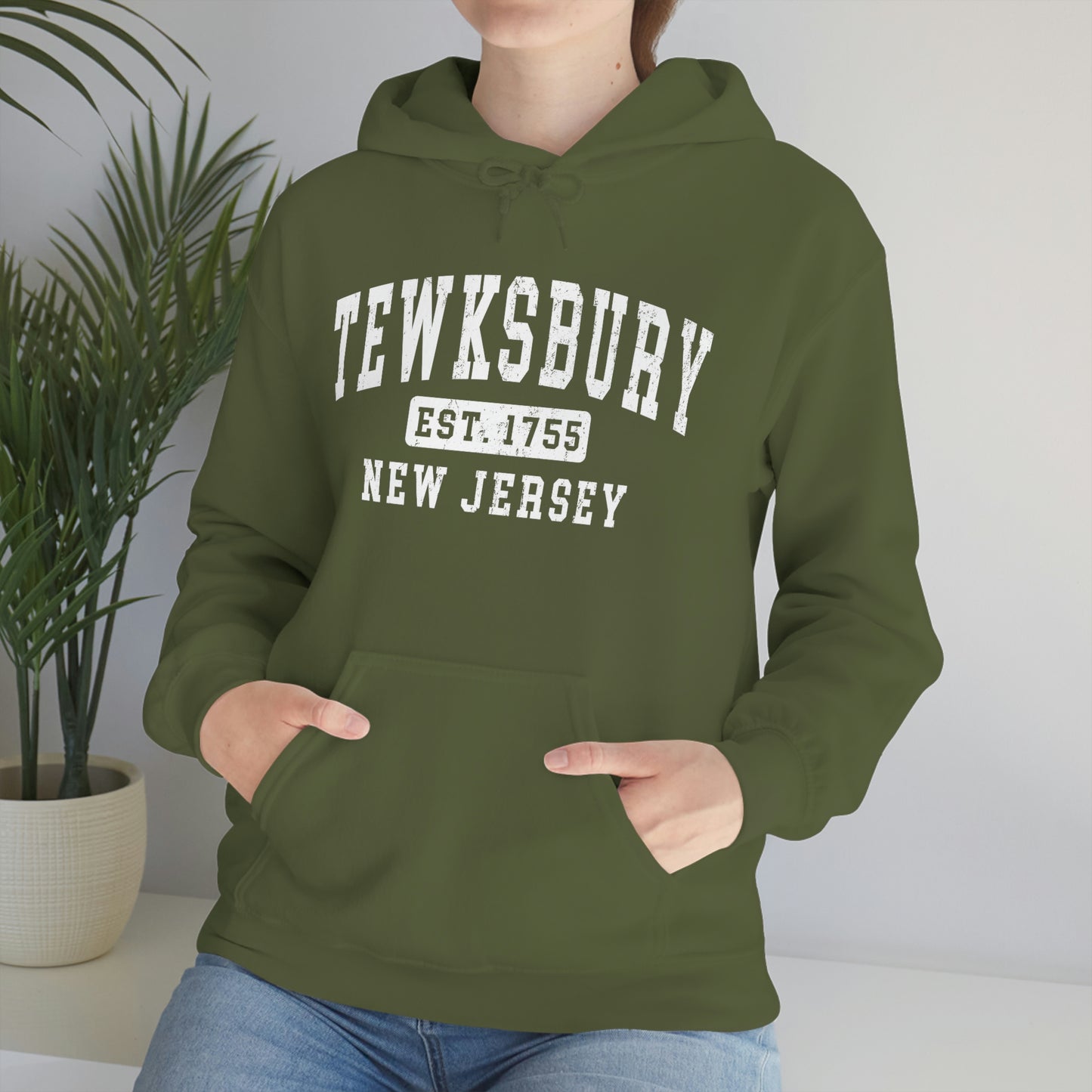 Unisex Heavy Blend™ Hooded Sweatshirt - Tewksbury Classic